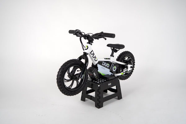 “DUO 12″ Launch kids electric balance bike – side profile”