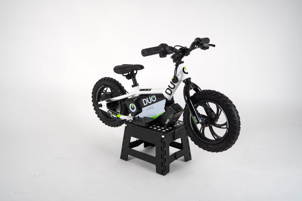 “DUO 12″ Launch kids electric balance bike – side profile”