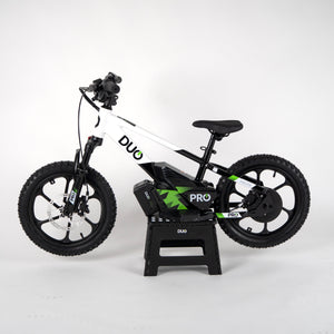 “DUO 16″ Master Pro kids electric balance bike – side profile”